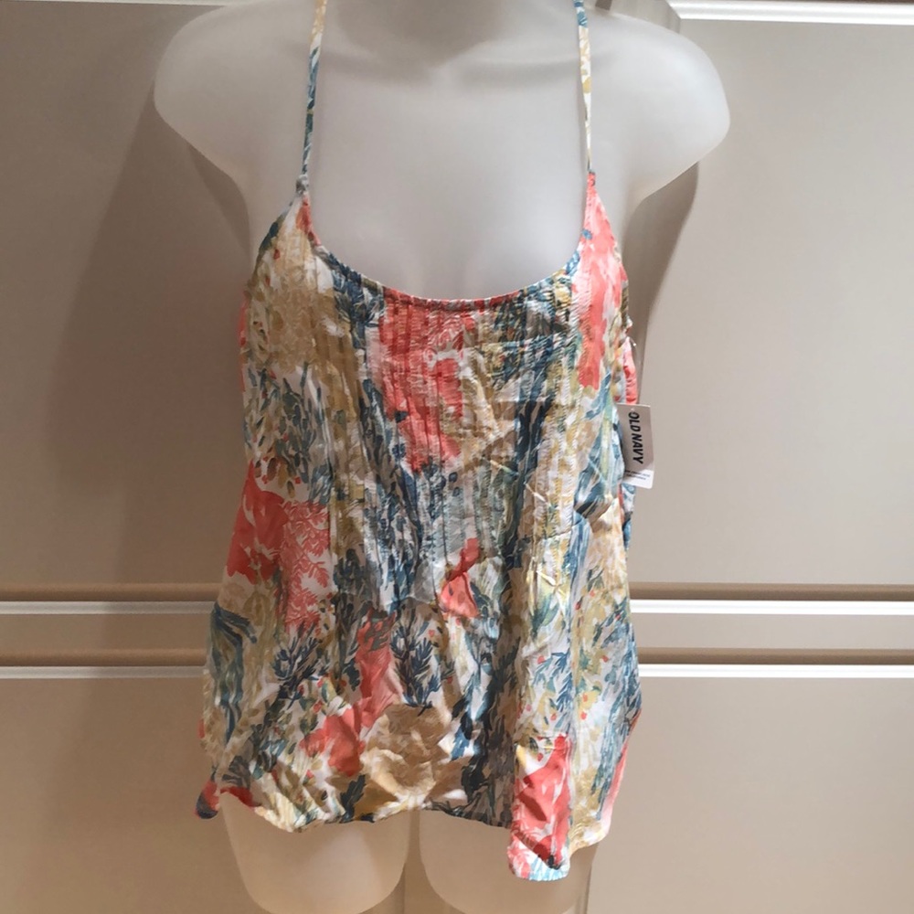 NWT Old Navy tank. Size S